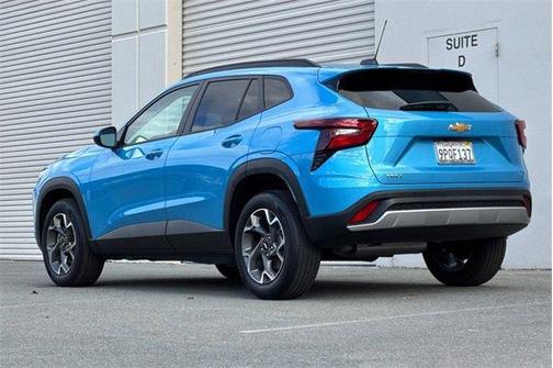 2025 Chevrolet Trax LT