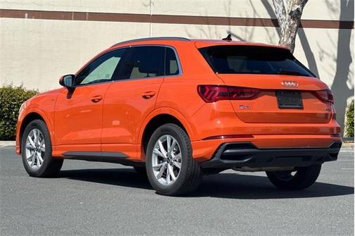2024 Audi Q3 Premium 45 TFSI S line quattro Tiptronic