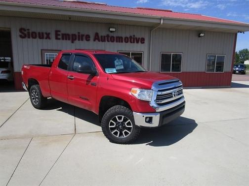 2017 Toyota Tundra SR5