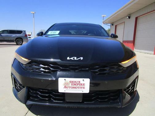 Aurora Black Pearl 2025 Kia K5 GT-Line