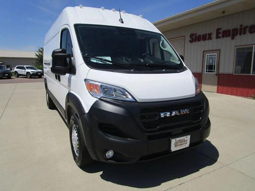 Bright White Clearcoat 2026 RAM ProMaster 2500 Tradesman