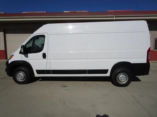 2025 RAM ProMaster 2500 Tradesman