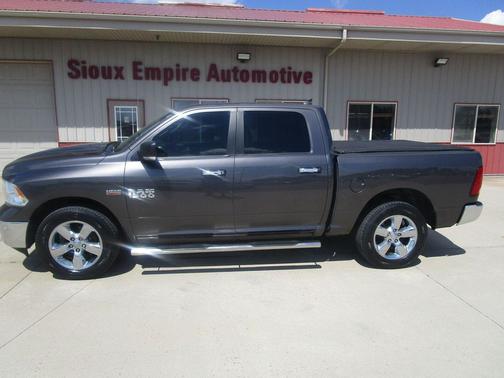 2014 RAM 1500 SLT