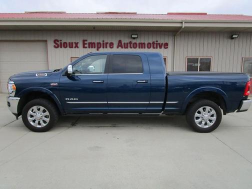 2022 RAM 2500 Limited Mega Cab 4x4 6'4' Box