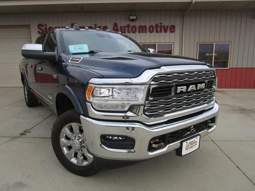 2022 RAM 2500 Limited Mega Cab 4x4 6'4' Box