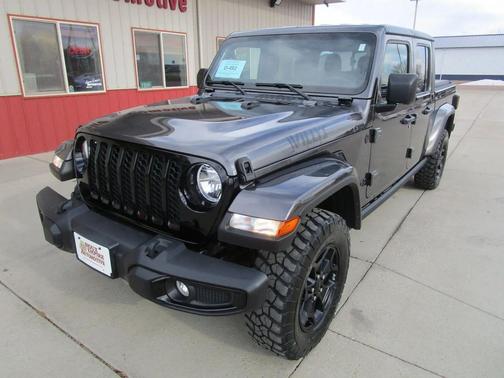 2021 Jeep Gladiator Sport