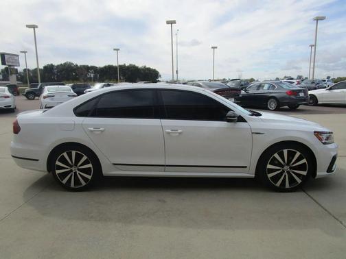2018 Volkswagen Passat 3.6L V6 GT
