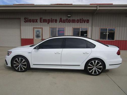 2018 Volkswagen Passat 3.6L V6 GT