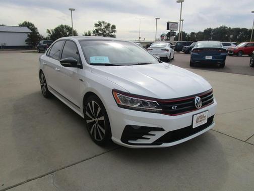 2018 Volkswagen Passat 3.6L V6 GT