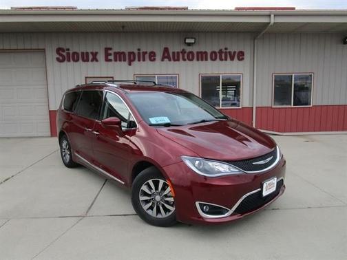 2019 Chrysler Pacifica Touring-L