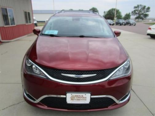 2019 Chrysler Pacifica Touring-L
