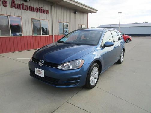 2017 Volkswagen Golf SportWagen TSI S