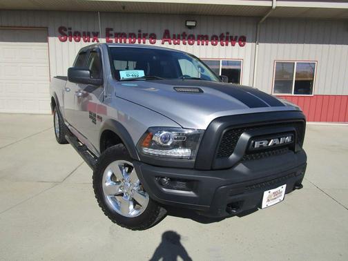 2019 RAM 1500 SLT