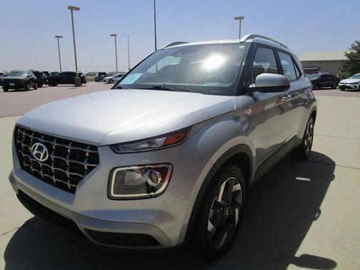 Shimmering Silver 2025 Hyundai VENUE SEL