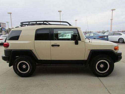 2010 Toyota FJ Cruiser Base