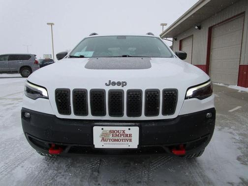 2020 Jeep Cherokee Trailhawk