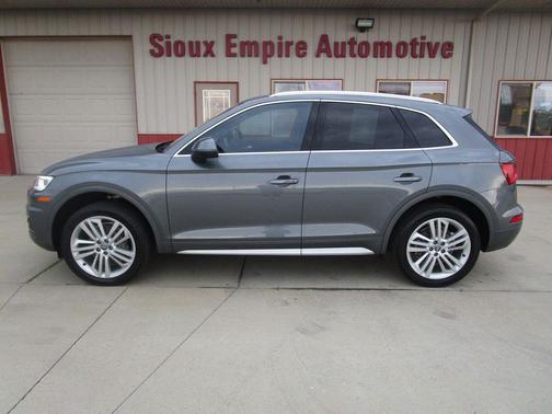 2018 Audi Q5 2.0T Prestige