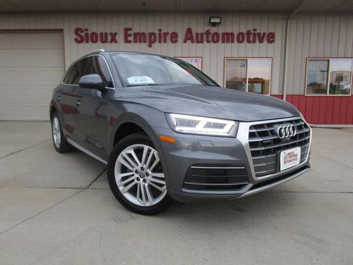 2018 Audi Q5 2.0T Prestige