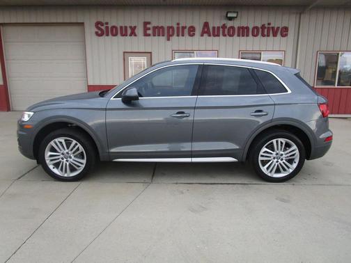 2018 Audi Q5 2.0T Prestige