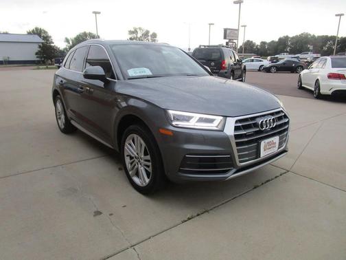 2018 Audi Q5 2.0T Prestige