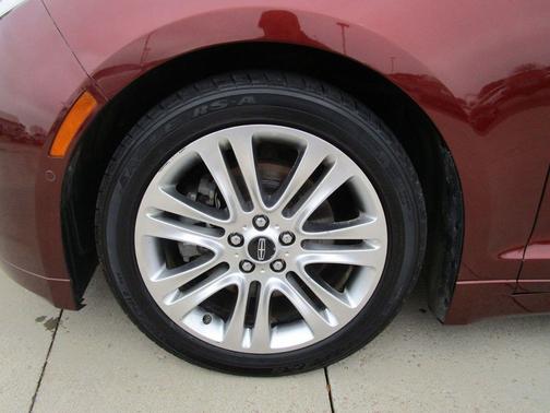 2015 Lincoln MKZ Base