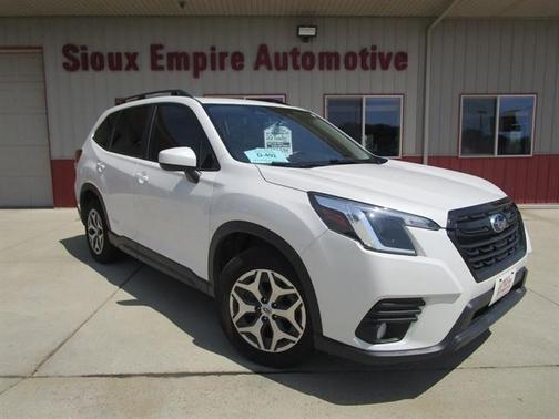 2022 Subaru Forester Premium