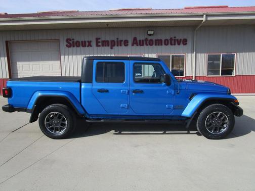 Hydro Blue Pearlcoat 2021 Jeep Gladiator Sport