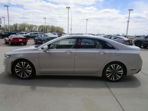Ceramic Pearl Metallic Tri-Coat 2020 Lincoln MKZ Reserve
