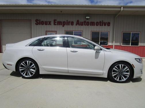 Ceramic Pearl Metallic Tri-Coat 2020 Lincoln MKZ Reserve