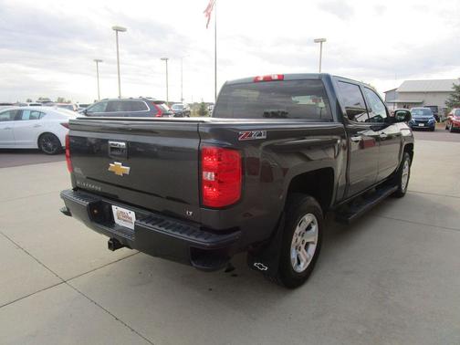 2017 Chevrolet Silverado 1500 2LT