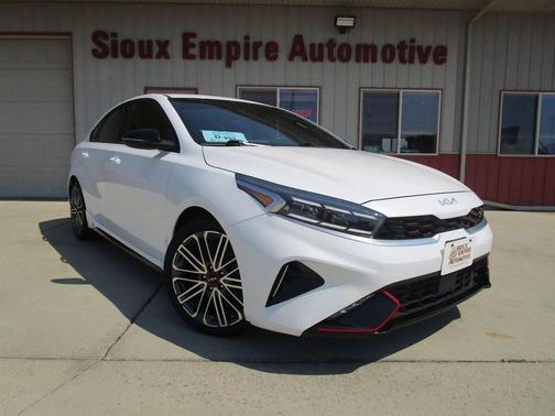 Snow White Pearl 2022 Kia Forte GT