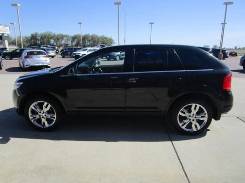 Tuxedo Black Metallic 2013 Ford Edge Limited