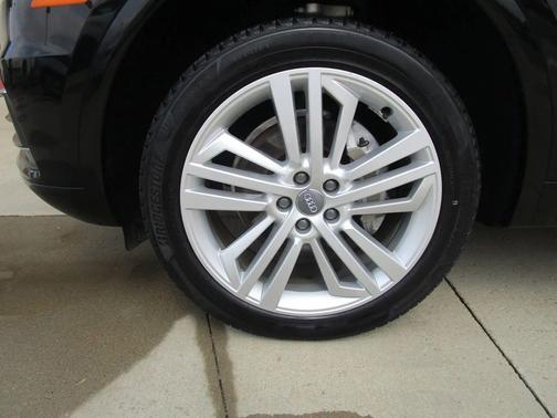 2019 Audi Q5 2.0T Premium Plus