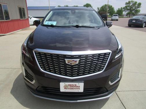 Garnet Metallic 2021 Cadillac XT5 Premium Luxury