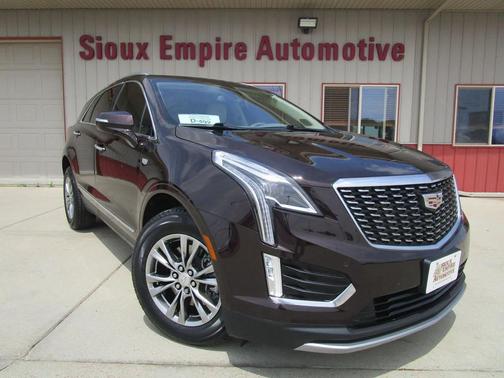 Garnet Metallic 2021 Cadillac XT5 Premium Luxury