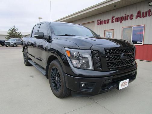 2019 Nissan Titan SV