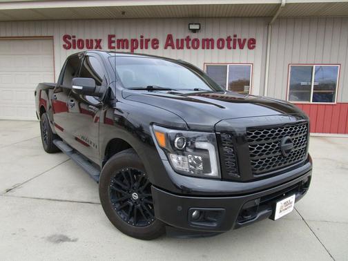 2019 Nissan Titan SV