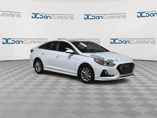 2018 Hyundai SONATA SE