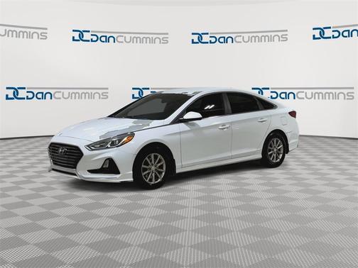 2018 Hyundai SONATA SE