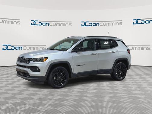 Silver Zynith 2026 Jeep Compass Latitude
