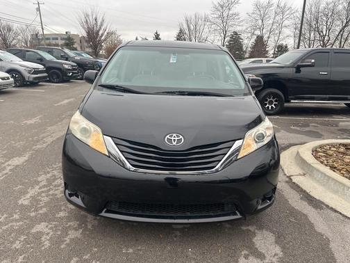 2015 Toyota Sienna L