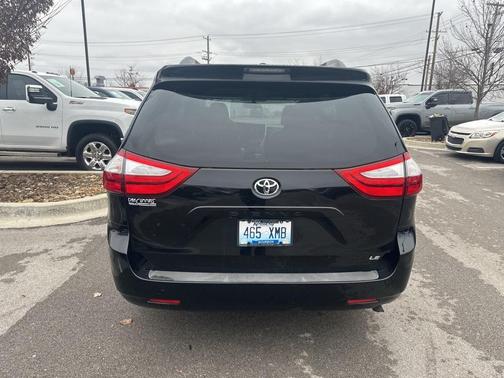 2015 Toyota Sienna L
