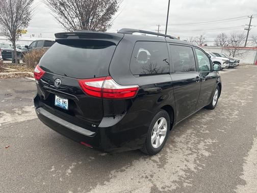 2015 Toyota Sienna L