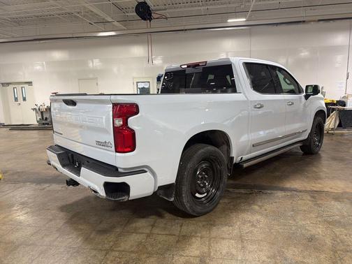 Polar White 2026 Chevrolet Silverado 1500 High Country