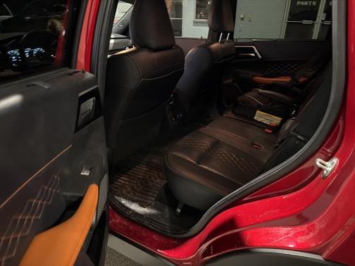 2024 Mitsubishi Outlander 