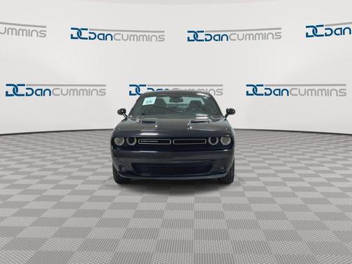 Pitch Black Clearcoat 2018 Dodge Challenger GT