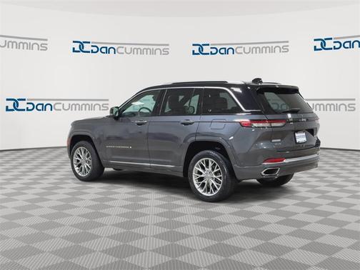2022 Jeep Grand Cherokee Summit
