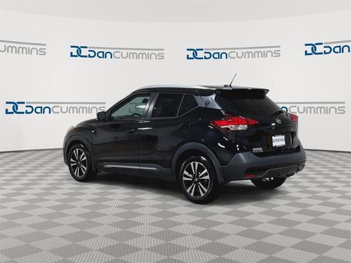 2019 Nissan Kicks SR
