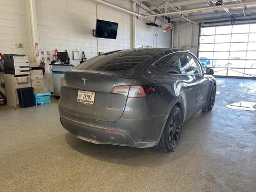 2023 Tesla Model Y Performance