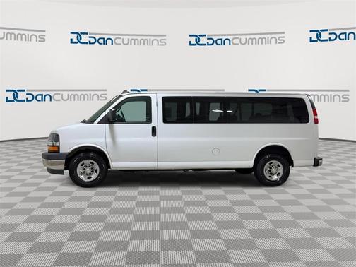 2017 Chevrolet Express 3500 LT